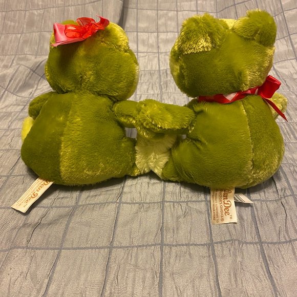 Dan Dee collection Kissing frogs stuffed plush animal - Picture 5 of 7